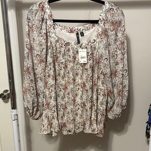 NWT! Versona Blouse